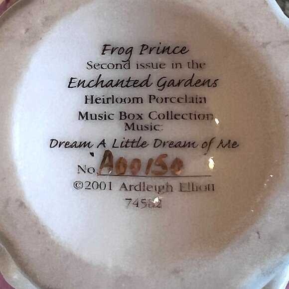 Frog Prince Enchanted Gardens Heirloom Porcelain Music Box Pink & Gold Dream A L - Picture 4 of 8